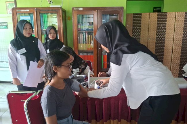 PELATIHAN DIGITAL KADER