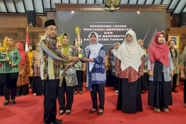 Meraih Juara 2: Kader Posyandu Ibu Anan Pintarsih Ukir Prestasi di Ajang Lomba Tingkat Kabupaten Klaten