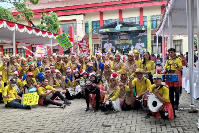 JALAN SEHAT MEMPERINGATI HARI KESEHATAN NASIONAL KE 61 " GENERASI SEHAT MASA DEPAN HEBAT"