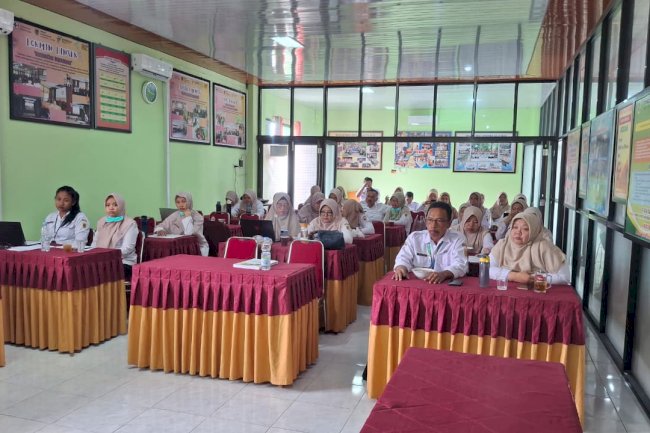 RAPAT TINJAUAN MANAJEMENT PUSKESMAS MANISRENGGO