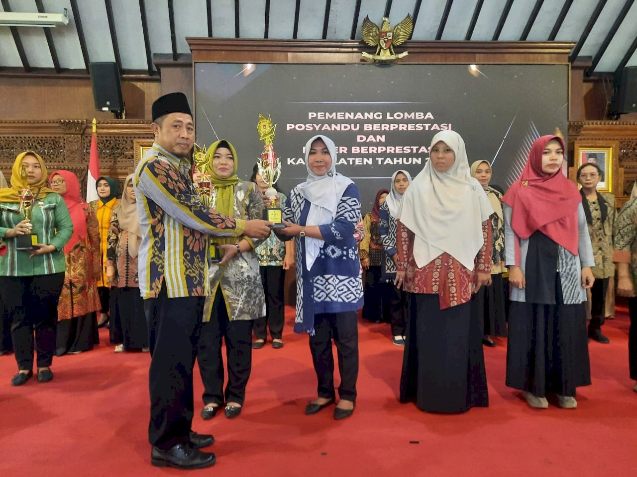 Meraih Juara 2: Kader Posyandu Ibu Anan Pintarsih Ukir Prestasi di Ajang Lomba Tingkat Kabupaten Klaten