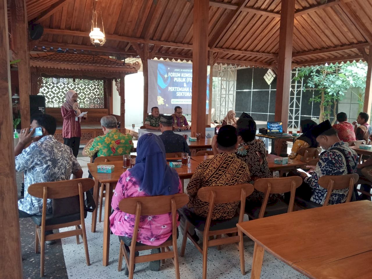 Dari Masyarakat, Oleh Masyarakat, untuk Manisrenggo: Forum Konsultasi Publik 2025