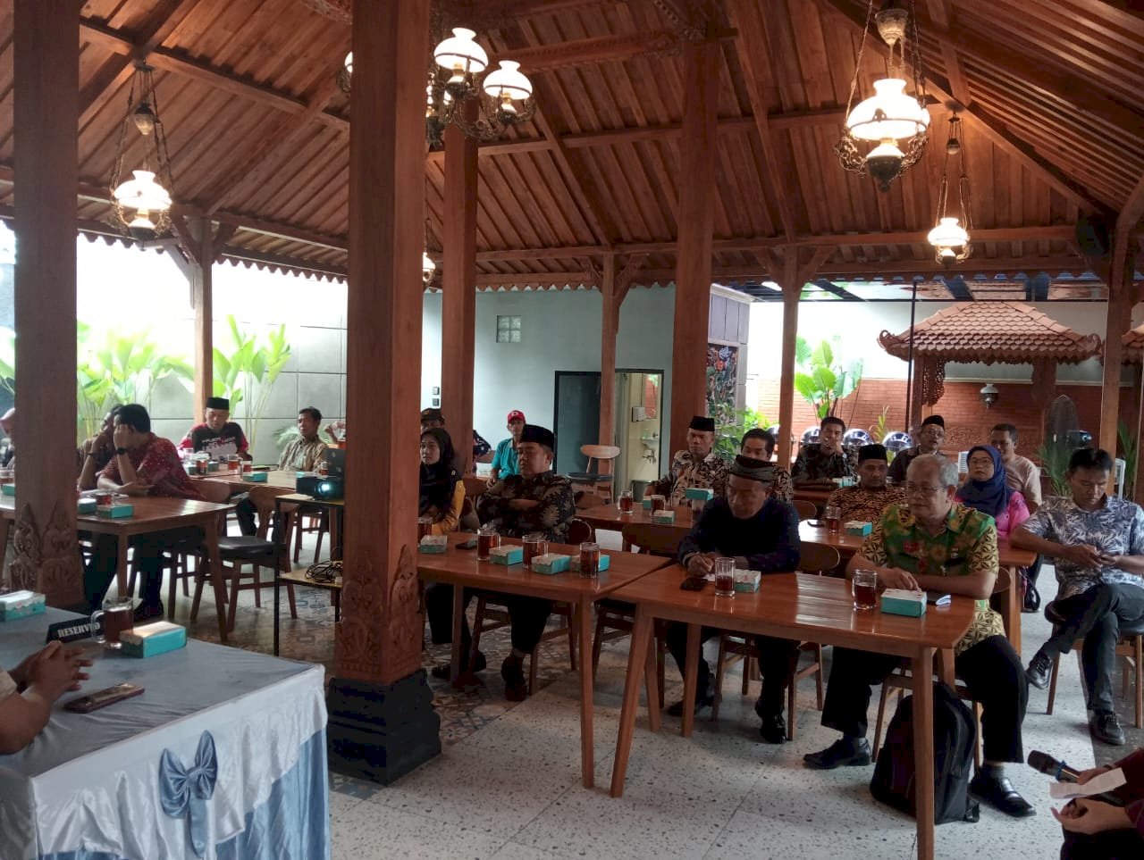 Dari Masyarakat, Oleh Masyarakat, untuk Manisrenggo: Forum Konsultasi Publik 2025