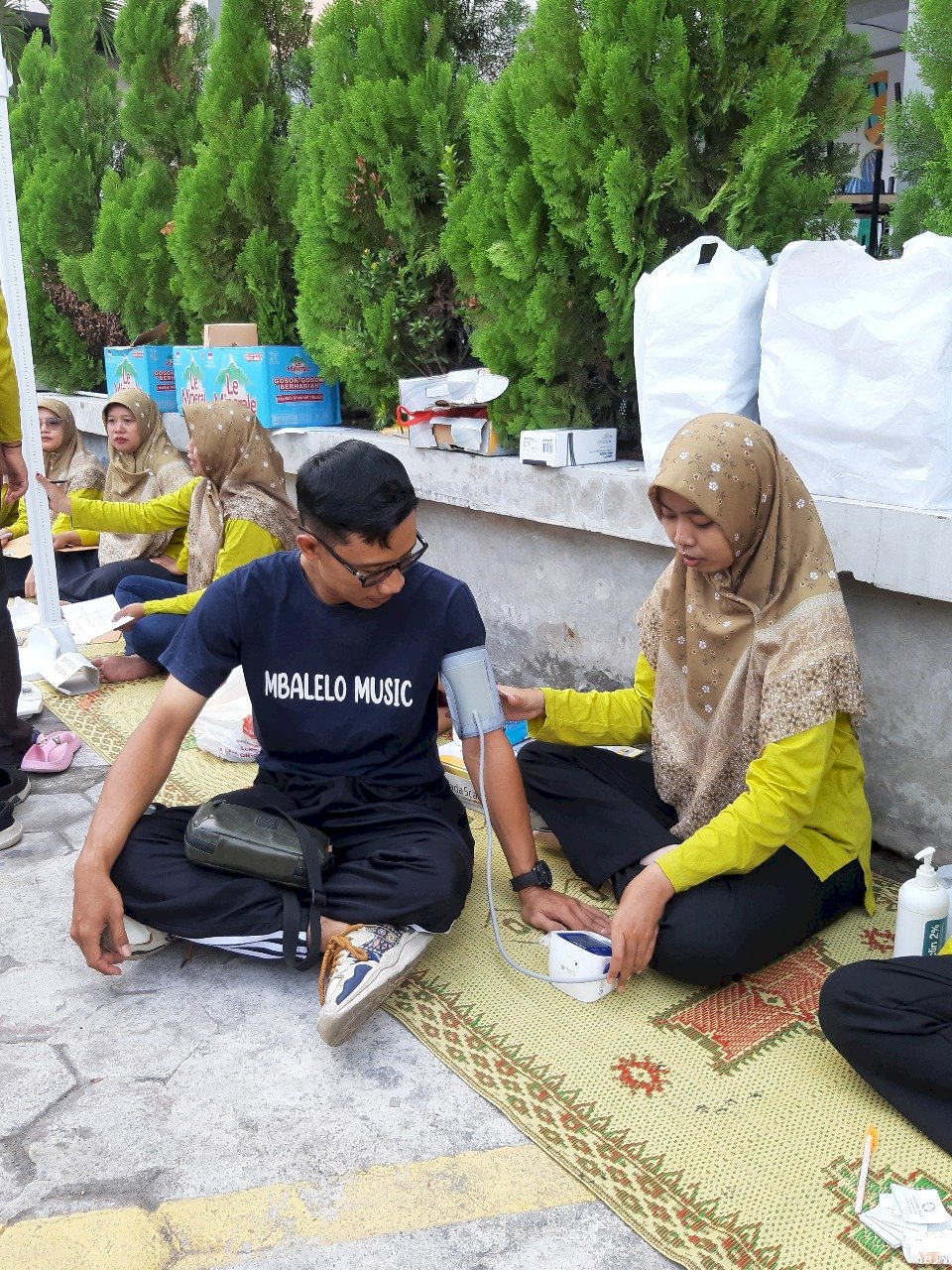 Langkah Sehat, Senyum Sehat - Puskesmas Manisrenggo di Car Free Day (CFD) Klaten !