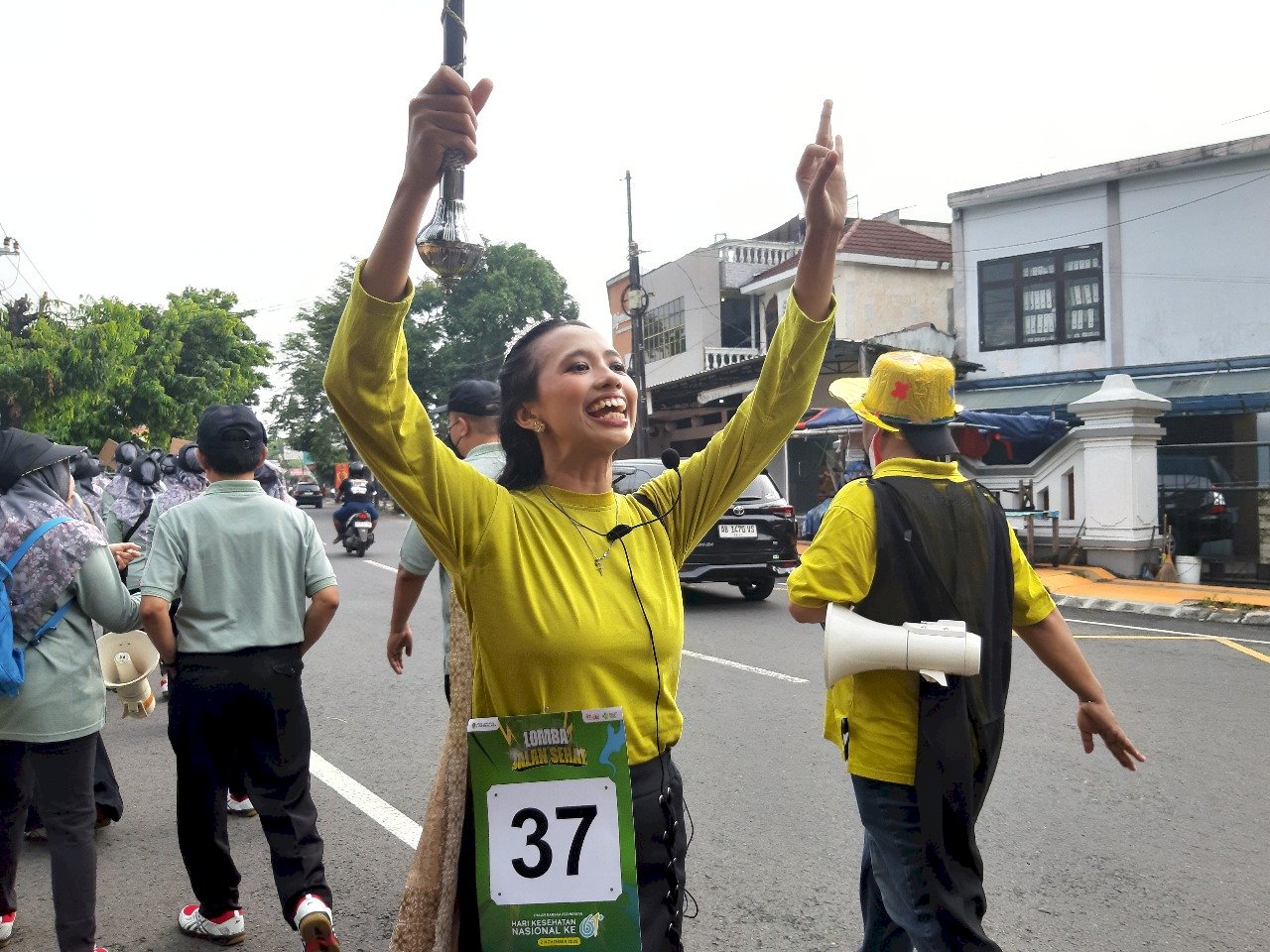 JALAN SEHAT MEMPERINGATI HARI KESEHATAN NASIONAL KE 61 " GENERASI SEHAT MASA DEPAN HEBAT"
